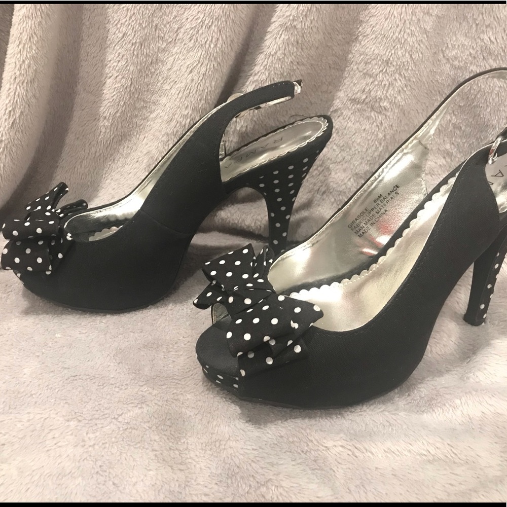 Rampage Girasoles Peep toe heels